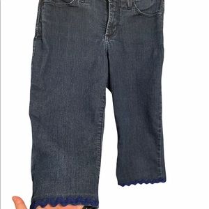 NYDJ JEANS mid rise short